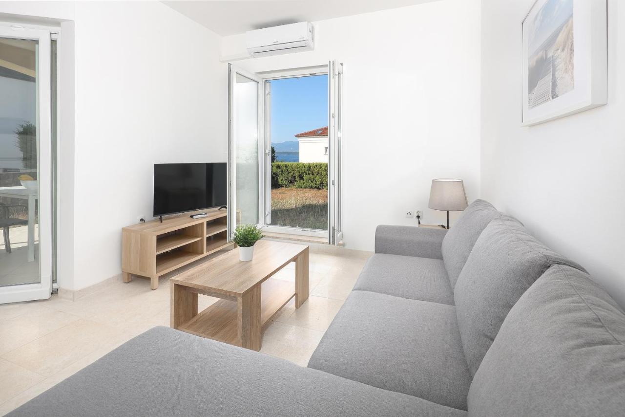 Sea View By Moro Apartment Malinska Exterior foto